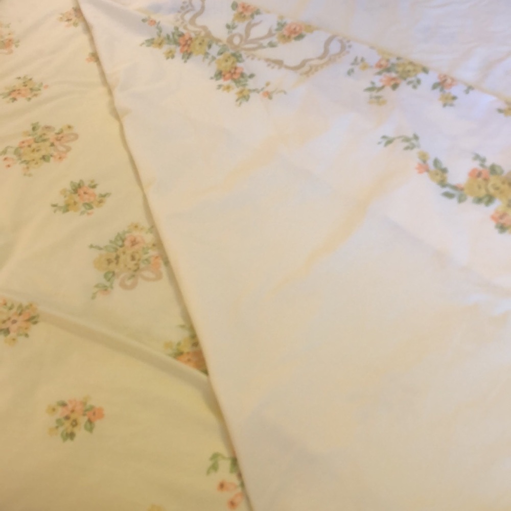 Vintage 1960s Lemon Yellow Floral Sheet Set Mid Century Farmhouse County